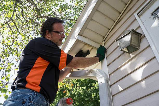 Siding Removal and Disposal in Rupert, ID